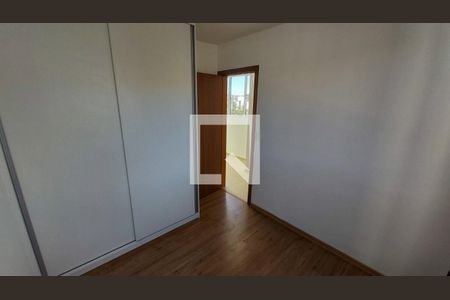 Apartamento à venda com 2 quartos, 55m² em Nova Floresta, Belo Horizonte