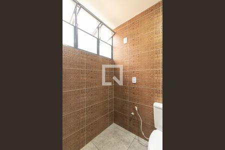 Banheiro de apartamento à venda com 1 quarto, 40m² em Santo Antônio, Porto Alegre