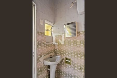 Banheiro de casa para alugar com 1 quarto, 50m² em Vila Picinin , São Paulo