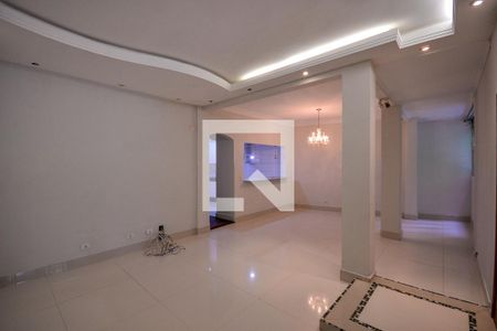 Sala de apartamento à venda com 2 quartos, 126m² em Vila Firmiano Pinto, São Paulo