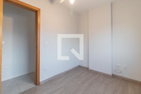 Quarto 1 de apartamento para alugar com 2 quartos, 65m² em Santana, Porto Alegre