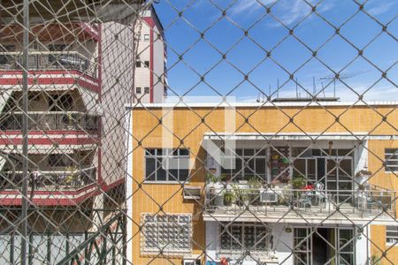 Vista do Quarto 1 de apartamento para alugar com 2 quartos, 70m² em Irajá, Rio de Janeiro