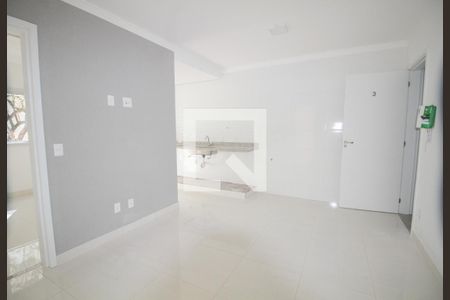 Apartamento para alugar com 38m², 2 quartos e 1 vagasala / cozinha 