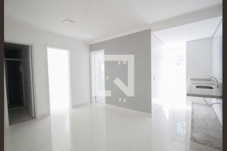 sala / cozinha  de apartamento para alugar com 2 quartos, 38m² em Santana, São Paulo