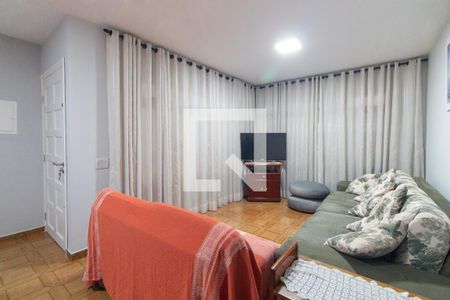 Sala de casa à venda com 4 quartos, 185m² em Chácara Seis de Outubro, São Paulo