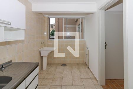 Cozinha de apartamento para alugar com 1 quarto, 45m² em Passo D’areia, Porto Alegre