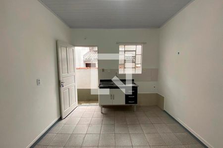 Sala/Cozinha de casa para alugar com 1 quarto, 35m² em Vila Gumercindo, São Paulo