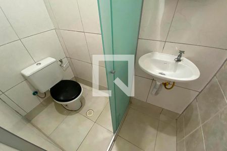 Banheiro de casa para alugar com 1 quarto, 35m² em Vila Gumercindo, São Paulo