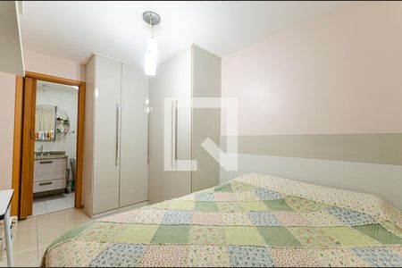 Suite de apartamento à venda com 2 quartos, 98m² em Icaraí, Niterói