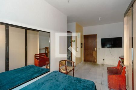 Sala/Quarto de apartamento à venda com 1 quarto, 30m² em Cristal, Porto Alegre