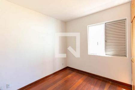 Quarto 1 de apartamento para alugar com 3 quartos, 130m² em Buritis, Belo Horizonte