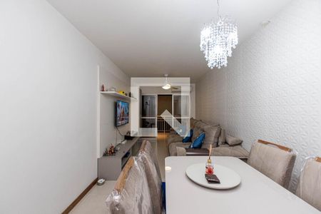 Apartamento à venda com 72m², 2 quartos e 1 vagaSala