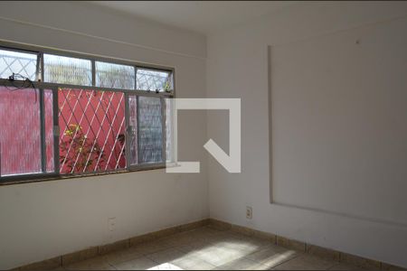 Sala de casa para alugar com 2 quartos, 100m² em Taquara, Rio de Janeiro