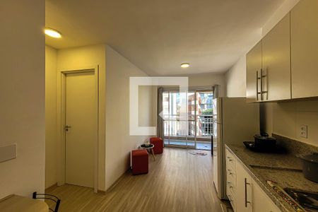 Sala/Cozinha de kitnet/studio para alugar com 1 quarto, 31m² em Liberdade, São Paulo