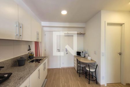 Sala/Cozinha de kitnet/studio para alugar com 1 quarto, 31m² em Liberdade, São Paulo