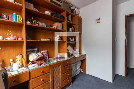 Casa à venda com 345m², 4 quartos e 4 vagas Casa à venda com 345m², 4 quartos e 4 vagasQuarto 3