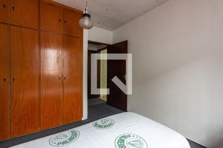 Casa à venda com 345m², 4 quartos e 4 vagas Casa à venda com 345m², 4 quartos e 4 vagasQuarto 2