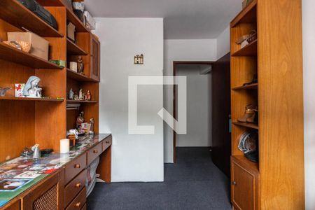 Casa à venda com 345m², 4 quartos e 4 vagas Casa à venda com 345m², 4 quartos e 4 vagasQuarto 3