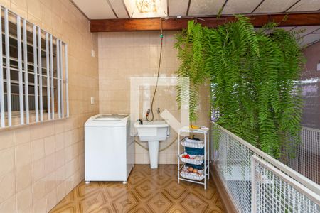 Casa à venda com 345m², 4 quartos e 4 vagas Casa à venda com 345m², 4 quartos e 4 vagasÁrea de Serviço