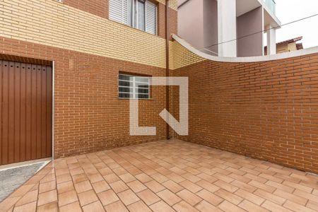 Casa à venda com 345m², 4 quartos e 4 vagas Casa à venda com 345m², 4 quartos e 4 vagasQuintal da Frente