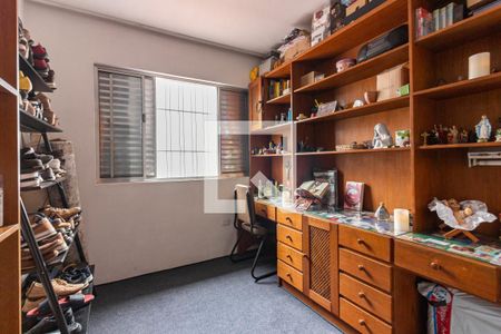 Casa à venda com 345m², 4 quartos e 4 vagas Casa à venda com 345m², 4 quartos e 4 vagasQuarto 3