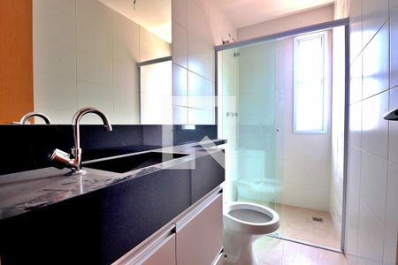 Banheiro da Suíte de apartamento à venda com 2 quartos, 67m² em Vila Curuçá, Santo André
