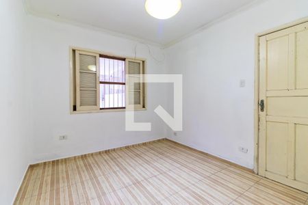 Quarto 1 de casa para alugar com 2 quartos, 60m² em Jardim Regis, São Paulo