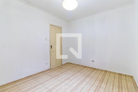 Quarto 1 de casa para alugar com 2 quartos, 60m² em Jardim Regis, São Paulo