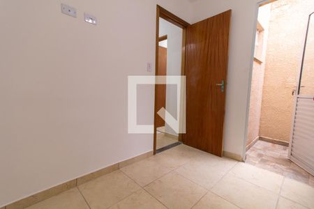 quarto 2 de apartamento para alugar com 2 quartos, 40m² em Vila Uniao (zona Leste), São Paulo