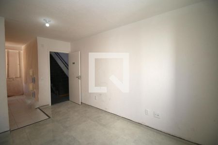 Sala de apartamento para alugar com 2 quartos, 40m² em Braz de Pina, Rio de Janeiro