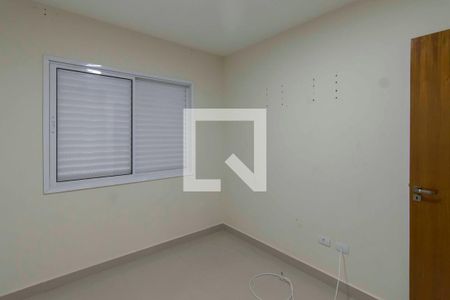 Quarto 1 de apartamento para alugar com 2 quartos, 45m² em Vila Palmeiras, São Paulo