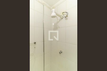 Banheiro - Chuveiro de kitnet/studio para alugar com 1 quarto, 35m² em República, São Paulo