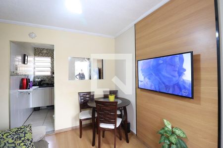 Sala de casa de condomínio para alugar com 2 quartos, 45m² em Jardim Maria Dirce, Guarulhos
