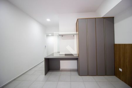 Quarto Sala de kitnet/studio para alugar com 1 quarto, 28m² em Luz, São Paulo