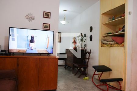 Sala de TV de casa à venda com 4 quartos, 224m² em Jabaquara, São Paulo