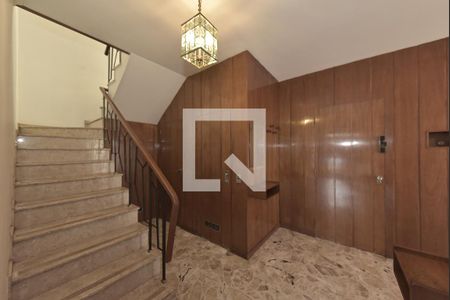 Corredor - Elevador de casa à venda com 3 quartos, 350m² em Brooklin, São Paulo