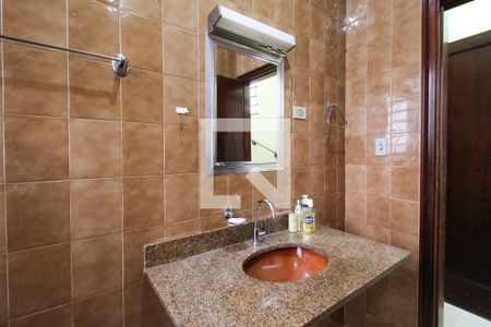 Lavabo de casa para alugar com 4 quartos, 440m² em Indianópolis, São Paulo