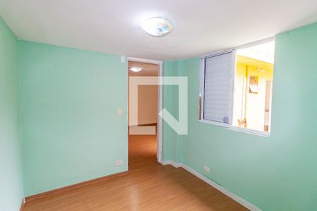 Quarto 2 de casa para alugar com 2 quartos, 65m² em Vila Ivone, São Paulo