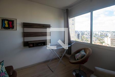 Sala de Estar de apartamento à venda com 3 quartos, 67m² em Santo Antônio, Porto Alegre