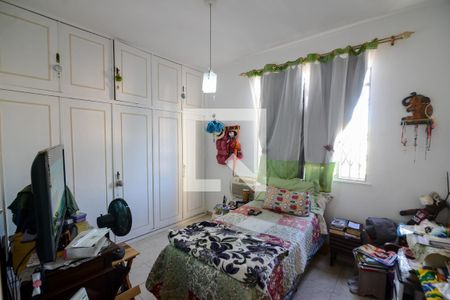 Quarto de apartamento à venda com 1 quarto, 53m² em Grajaú, Rio de Janeiro