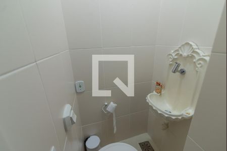 Lavabo de apartamento para alugar com 2 quartos, 68m² em São Francisco Xavier, Rio de Janeiro