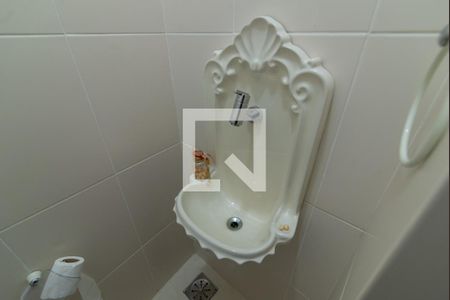 Lavabo de apartamento para alugar com 2 quartos, 68m² em São Francisco Xavier, Rio de Janeiro