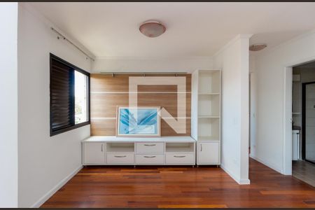 Sala de Estar de apartamento à venda com 2 quartos, 75m² em Vila Bertioga, São Paulo