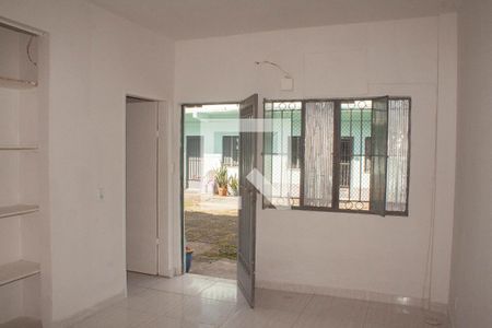 Sala/Quarto de kitnet/studio para alugar com 1 quarto, 20m² em Vila Sao Jorge, Nova Iguaçu