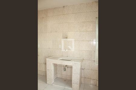 Sala/Quarto de kitnet/studio para alugar com 1 quarto, 20m² em Vila Sao Jorge, Nova Iguaçu