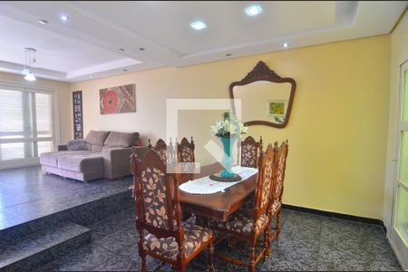 Sala de jantar de casa à venda com 5 quartos, 257m² em Igara, Canoas