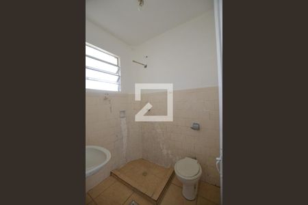 Banheiro de kitnet/studio para alugar com 1 quarto, 30m² em Praia de Belas, Porto Alegre