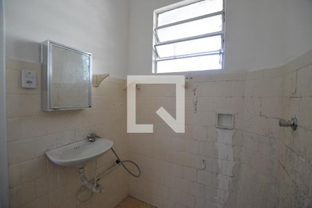 Banheiro de kitnet/studio para alugar com 1 quarto, 30m² em Praia de Belas, Porto Alegre