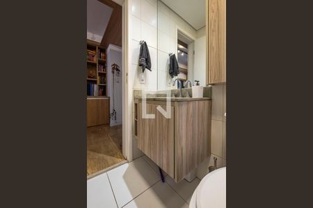 Banheiro de apartamento para alugar com 1 quarto, 32m² em Pinheiros, São Paulo