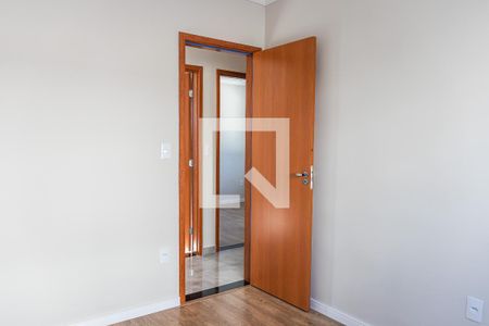 Quarto 1 de apartamento para alugar com 3 quartos, 65m² em Itapoã, Belo Horizonte